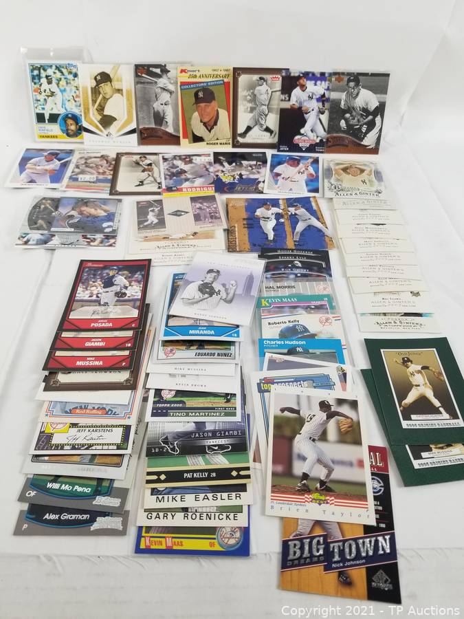 Baseball Card Lot. 6 cards. Reggie Jackson. Don Mattingly. Mike Mussina  Rookie.