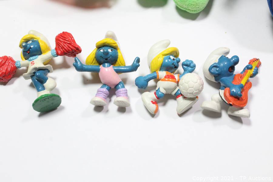 Sold at Auction: Vintage Smurf Toys