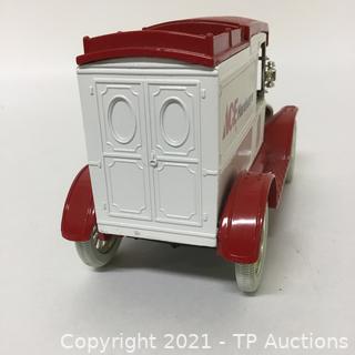 ERTL 1913 Model T Delivery Bank Ace Hardware Fourth Edition