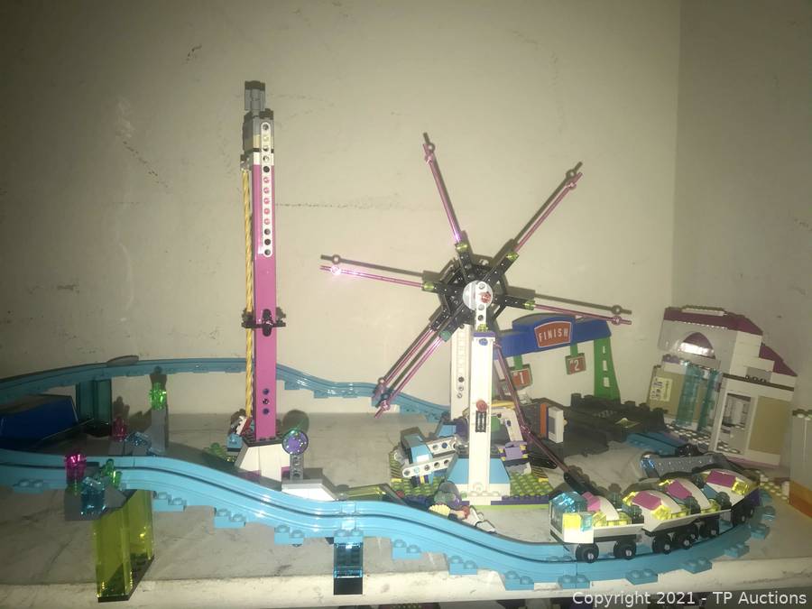 Reskyd hektar forfriskende LEGO Friends 41130 _ Amusement Park Roller Coaster _1136 PCs. No box. As  is! Auctions | TP Auctions