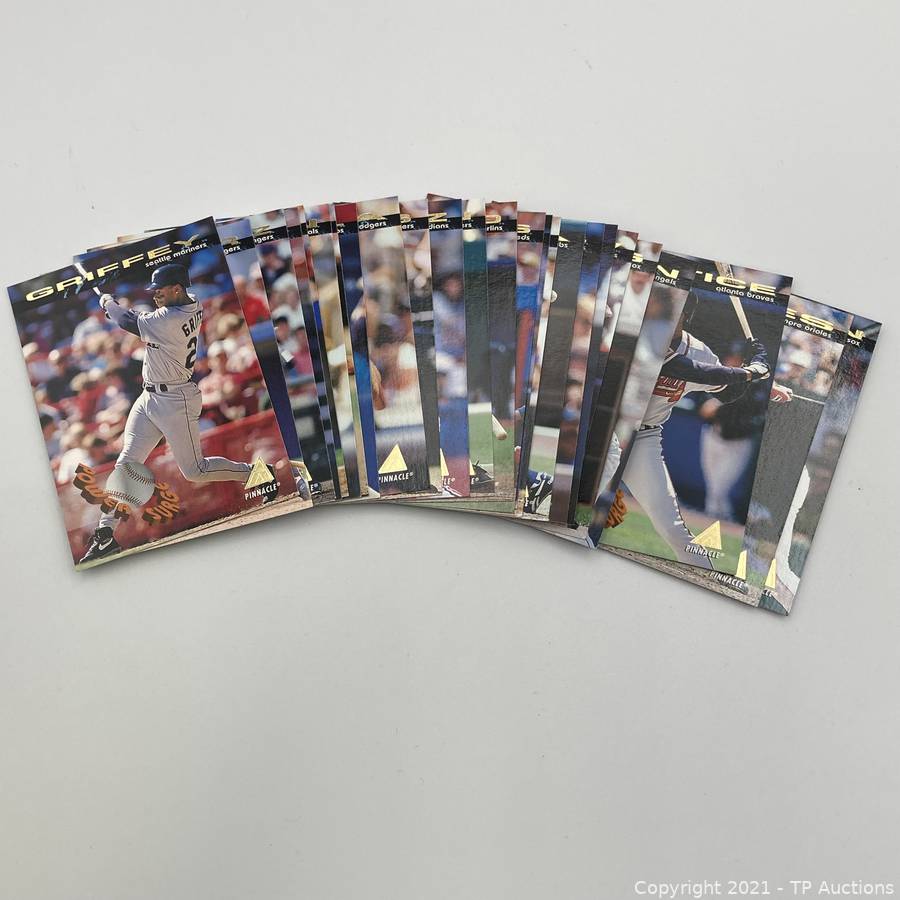 Pinnacle Products Mo Vaughn Baseball Trading Cards